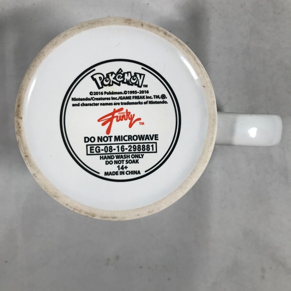 2016 Just Funky Pokémon Pokeball 20 Fl Oz 4.25 Inch Coffee Tea Mug Cup - Picture 11 of 16